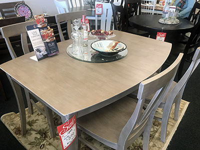 amish grey rectangle wood table with grey chairs