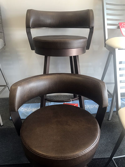 brown barstools
